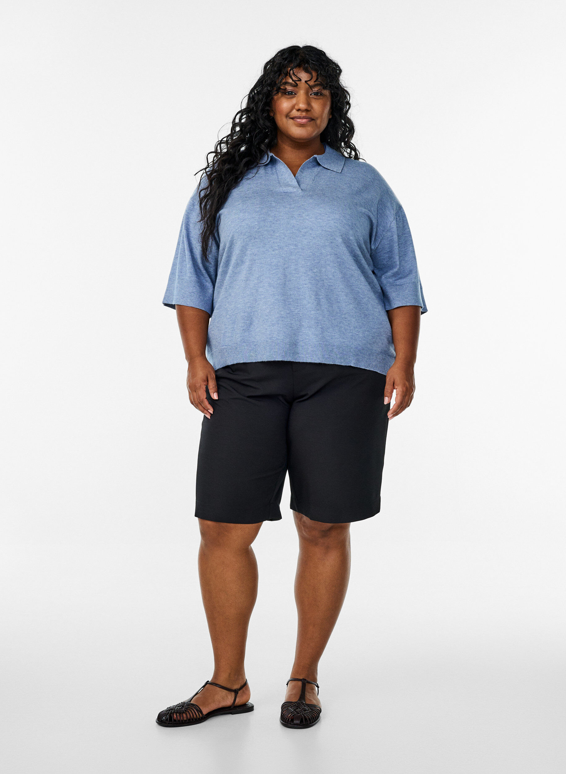 Zizzi Stickad blus med krage och kort &auml;rm, Bl&aring;, Model image number 1