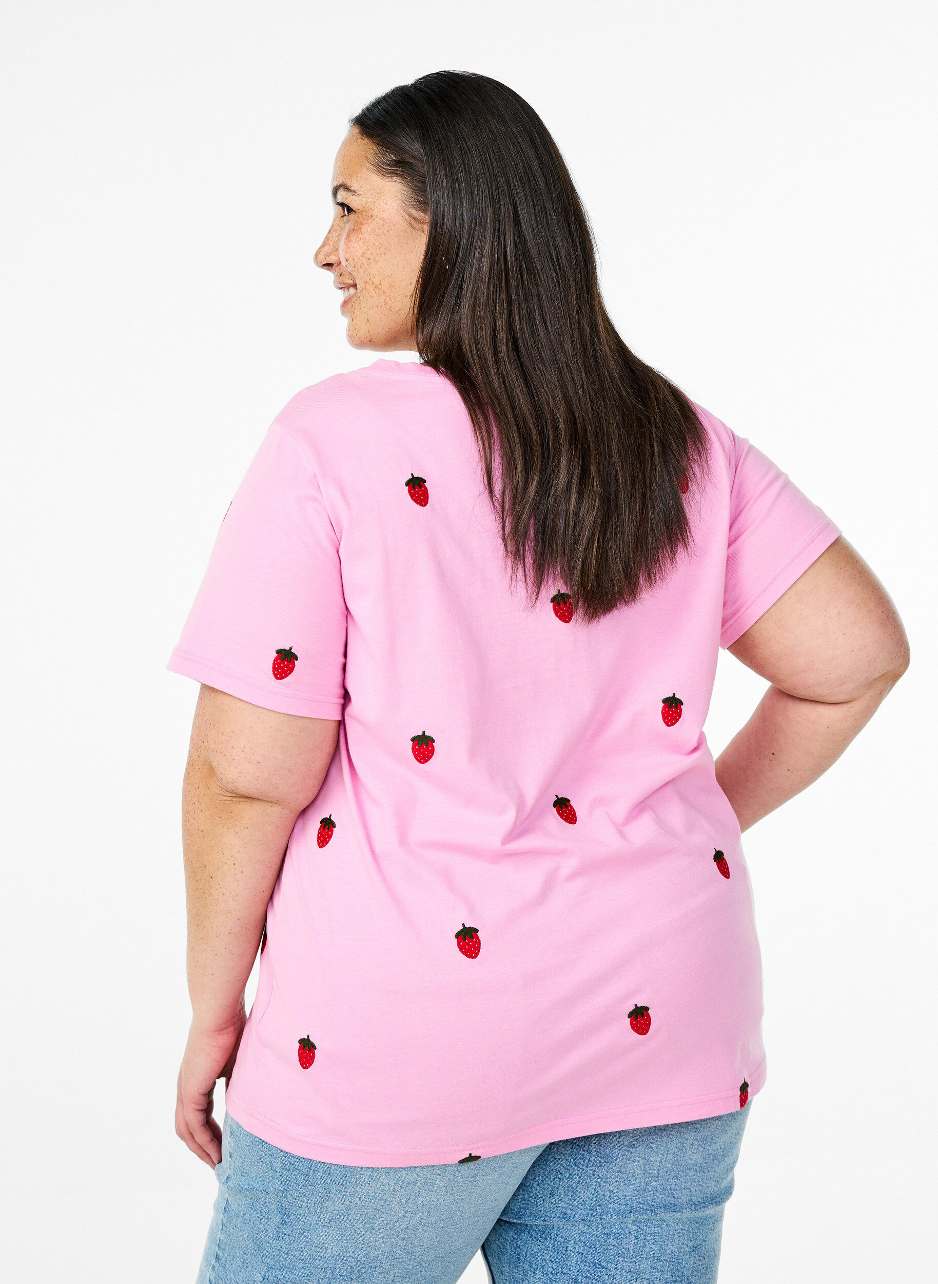 Zizzi T-shirt i ekologisk bomull med broderade motiv, Rosa, Model image number 2