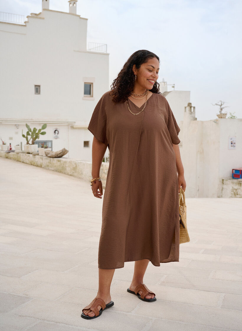 Kl&auml;nning med v-ringning i viskos, Brun, Image image number 0