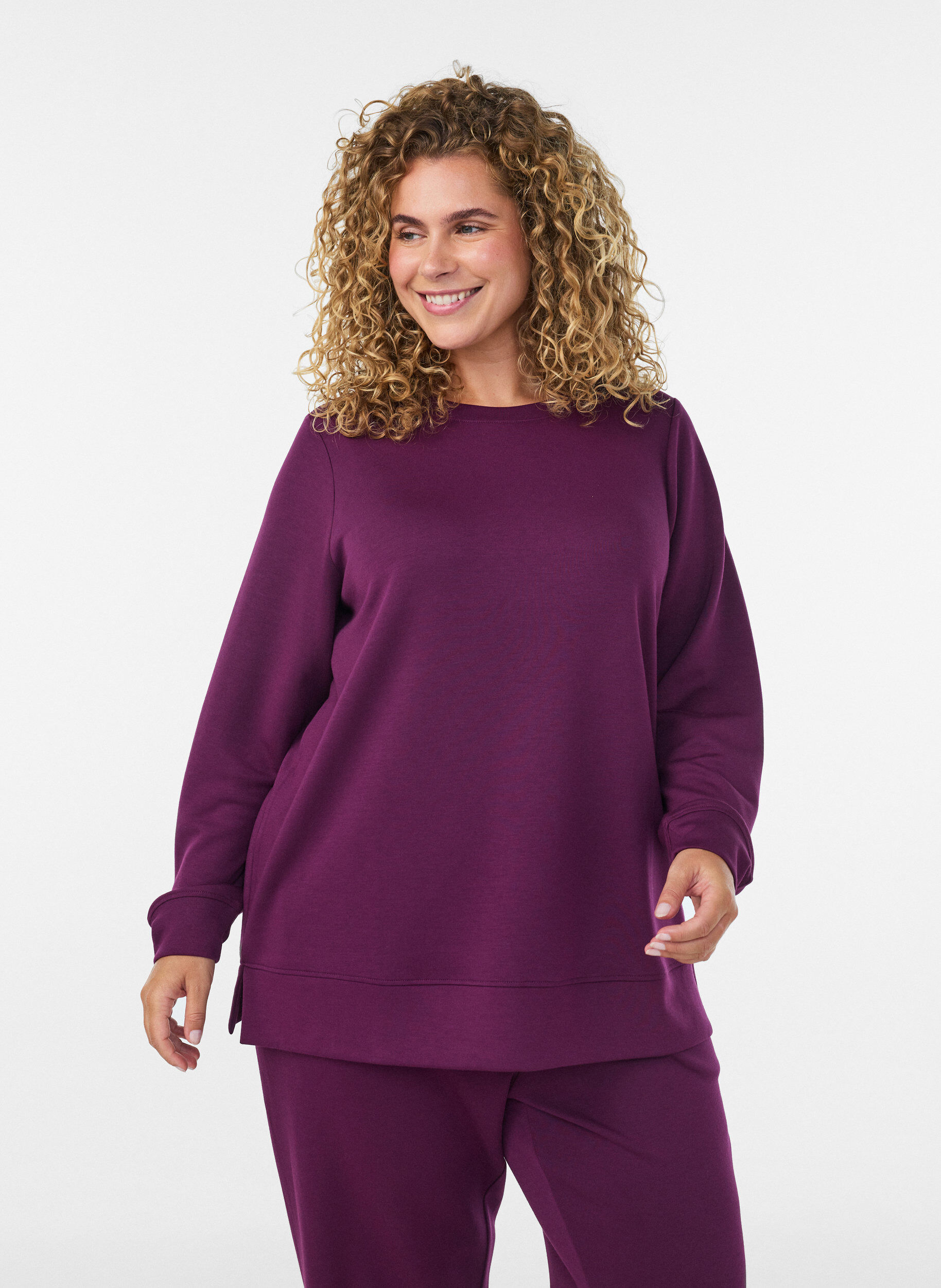 L&aring;ng&auml;rmad blus i jersey med rund hals, Lila, Model