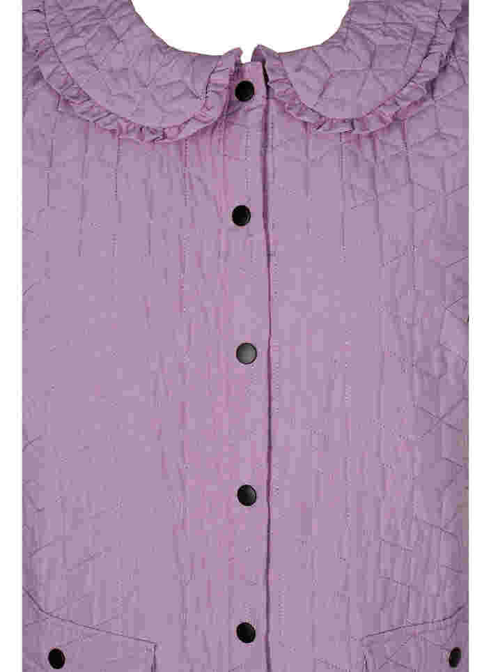 Lång quiltad väst med krage och volang, Lavender Mist, Packshot image number 2