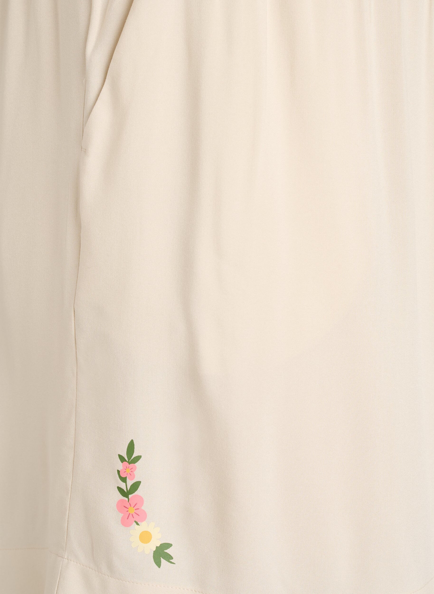 Zizzi L&ouml;sa pyjamasshorts i viskos med h&ouml;g midja, Beige, Packshot image number 3