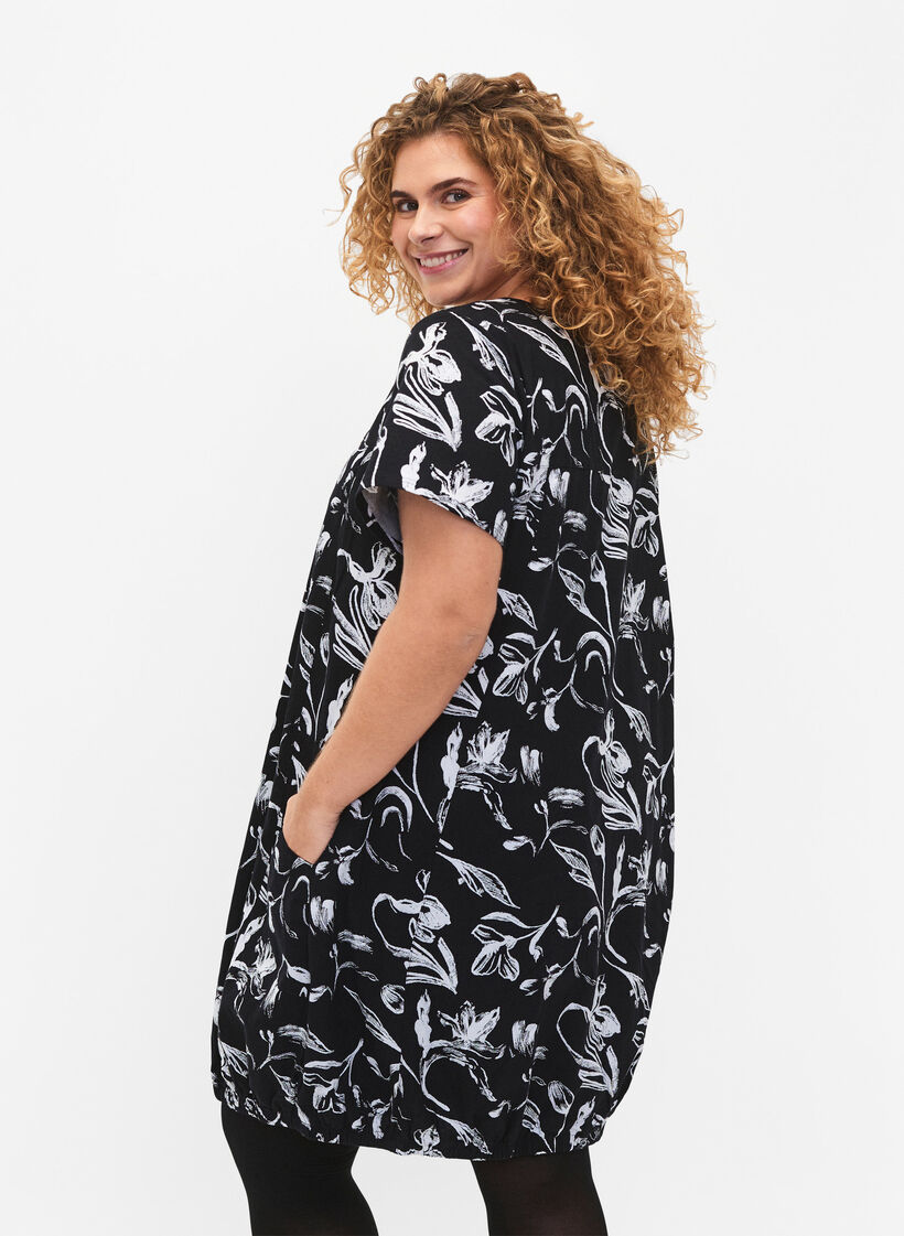 Kortärmad bomullsklänning med mönster, , Model image number 2