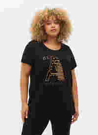  T-shirt till träning med print, Black w. Bad Ass, Model