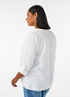 Blus i bomullsmuslin med broderie anglaise, Vit, Model image number 1