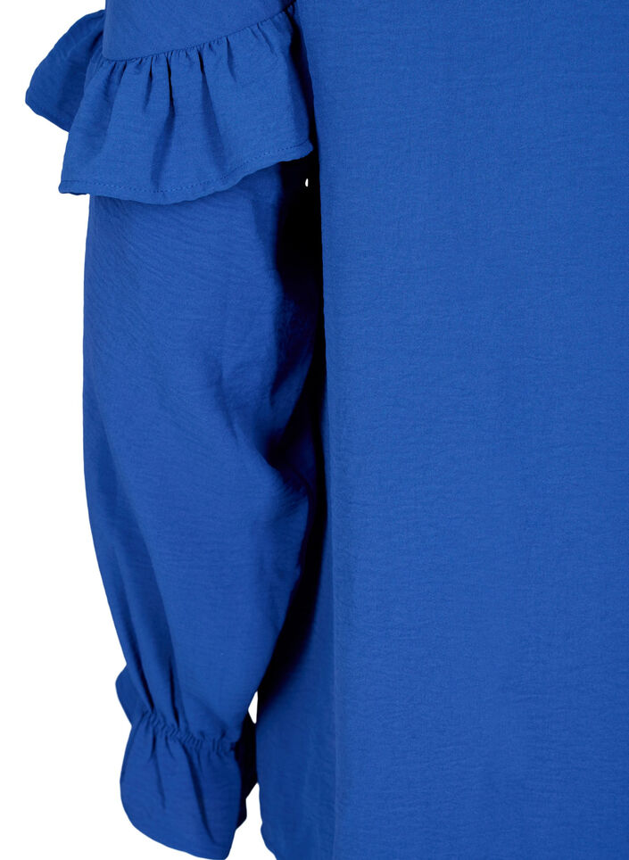 Blus med volanger och knappar, Deep Ultramarine, Packshot image number 3