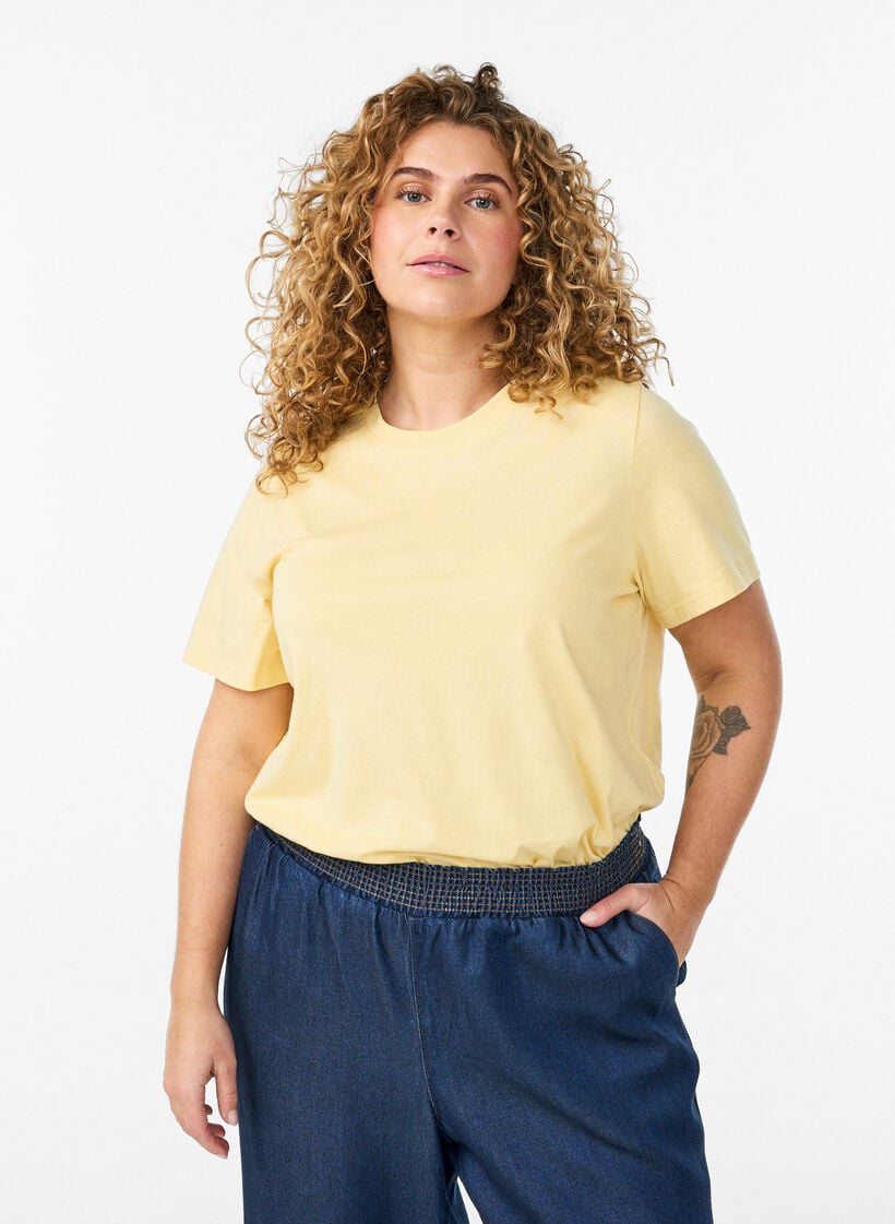 Enkel t-shirt i bomull med rund halsringning, Gul, Model image number 0