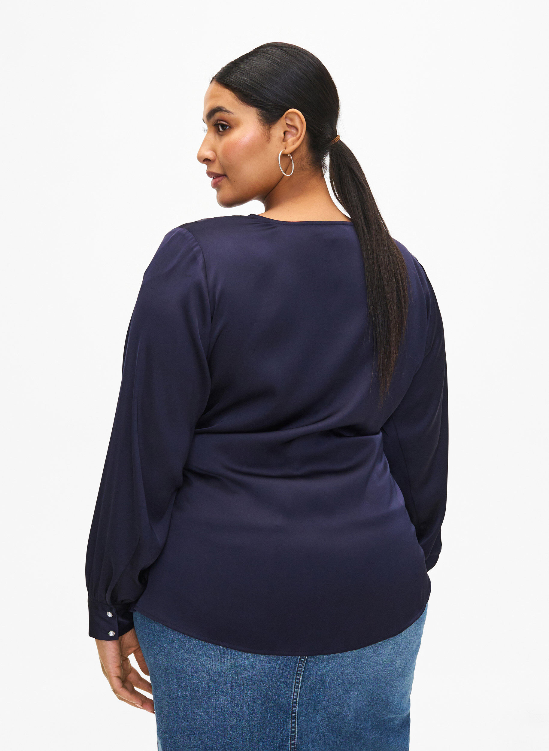ZizziPartyblus i satin i omlottmodell, Night Sky, Model image number 1