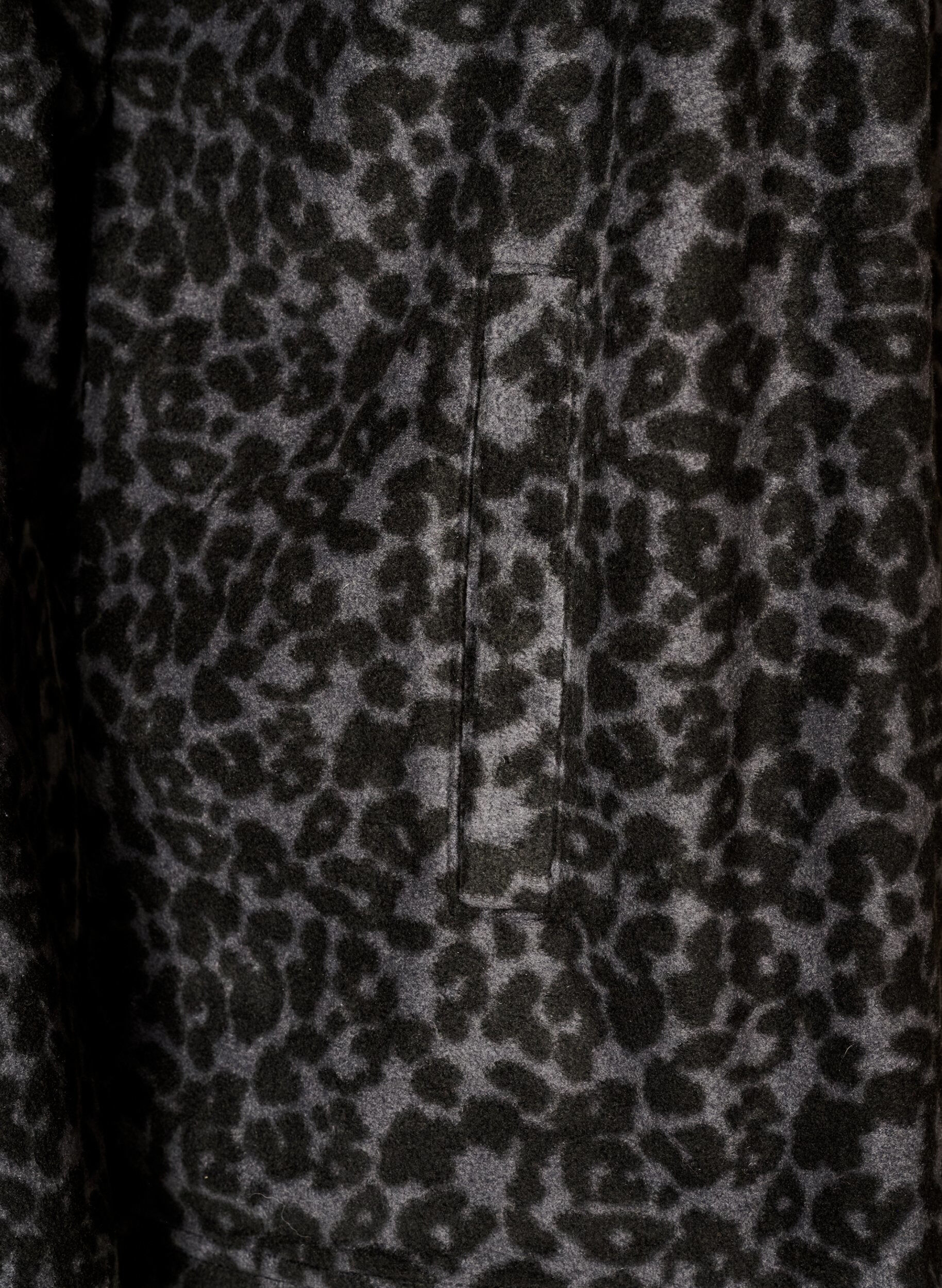ZizziFleecejacka med leopardm&ouml;nster och h&ouml;g krage, Svart, Packshot image number 3