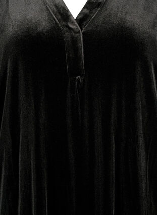 Långärmad klänning i velour med v-ringning, Black, Packshot image number 2