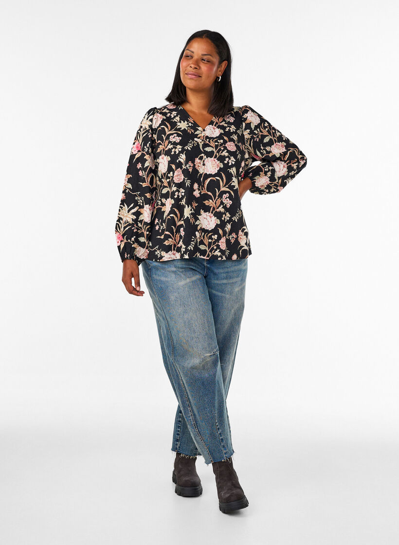 Blommig blus i linne och viskos med l&aring;nga &auml;rmar, Svart, Model image number 1