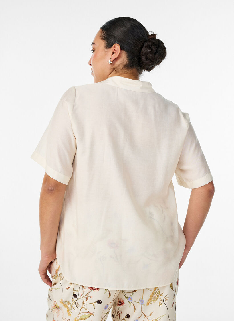 Skjortblus med armb&aring;gsl&aring;nga &auml;rmar och blommiga detaljer, Beige, Model