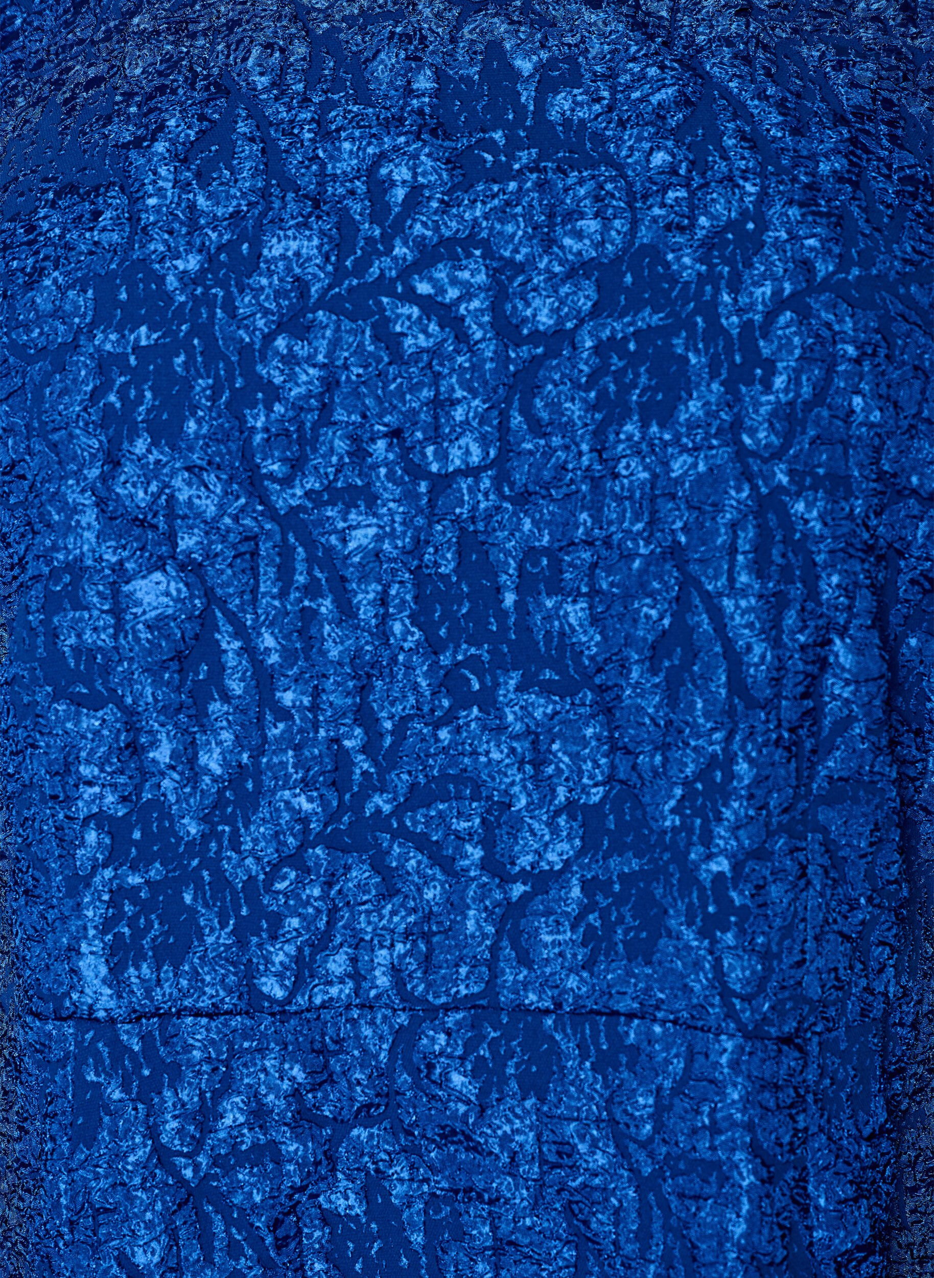 ZizziA-linjeformad kl&auml;nning i jacquard med puff&auml;rmar, Bl&aring;, Packshot image number 2