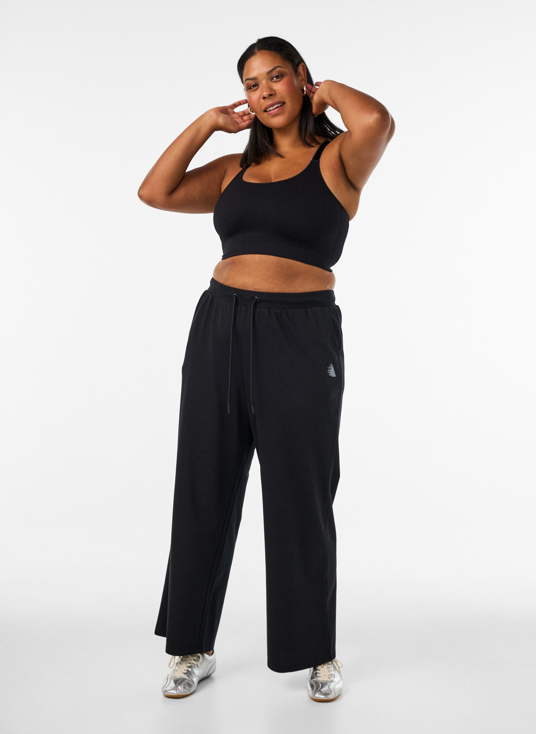 ZizziS&ouml;ml&ouml;s ribbad sport-BH, Svart, Model image number 1