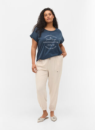 T-shirt i ekologisk bomull med tryck, NavyBlazer Acid Bird, Model image number 2