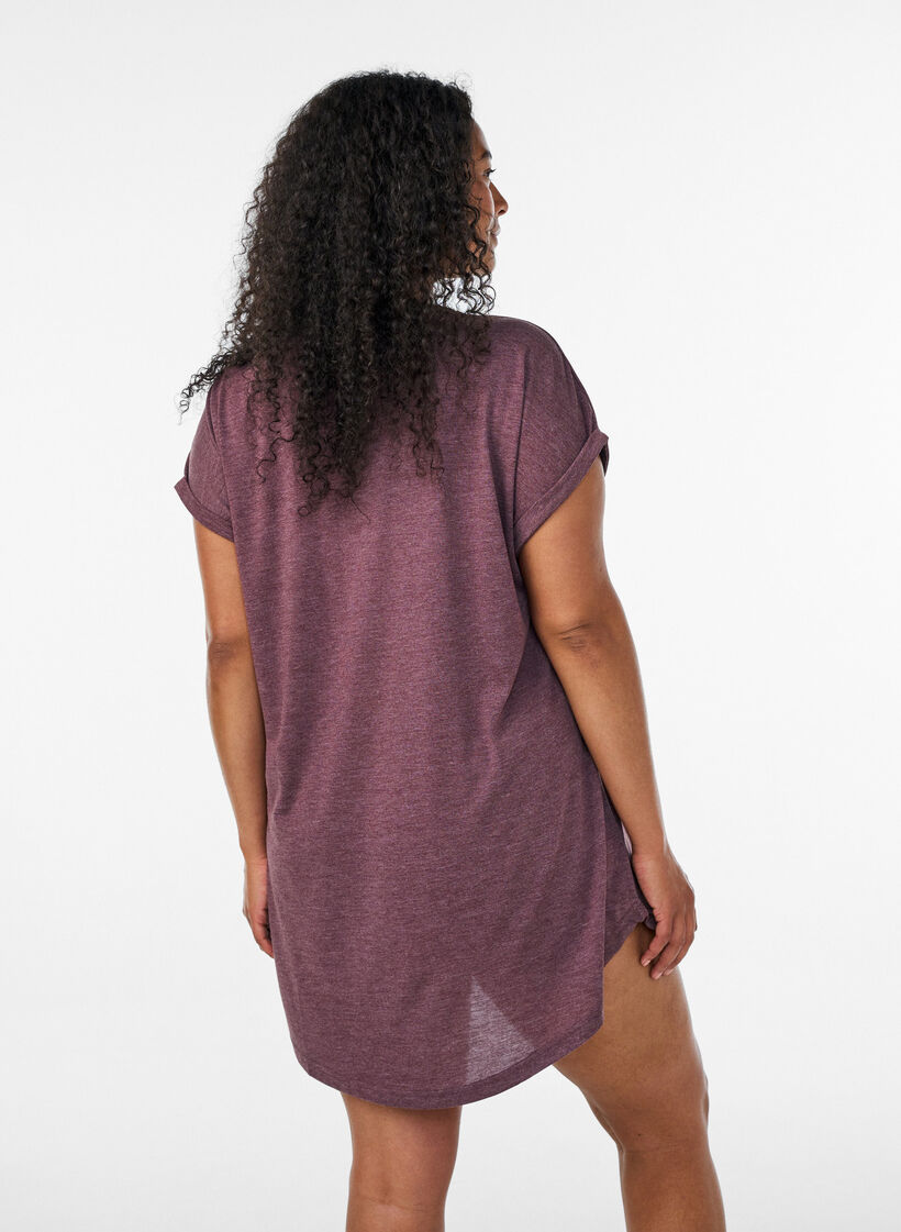 Kort&auml;rmat nattlinne med texttryck, M&ouml;rk Bordeaux, Model image number 2