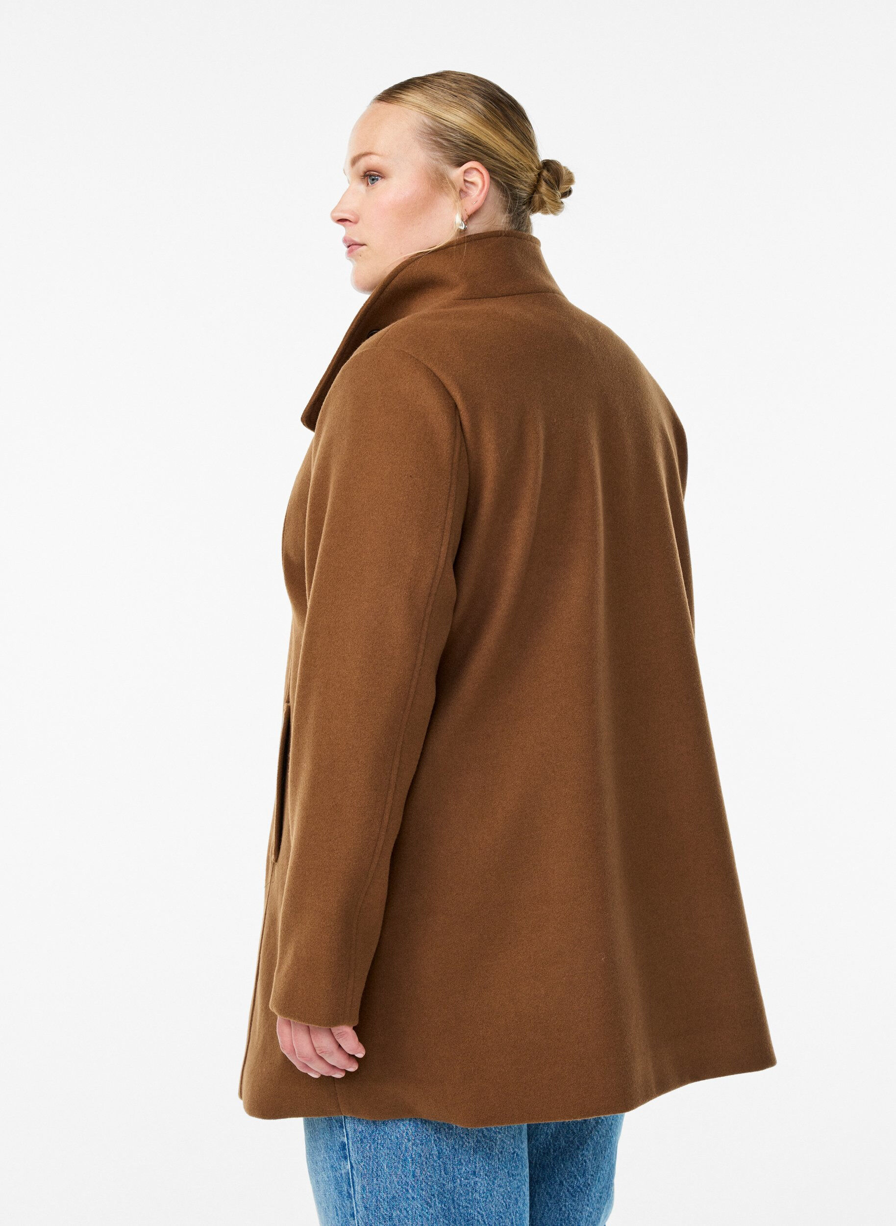 ZizziKort kappa med a-linjeformad passform, Brun, Model image number 2