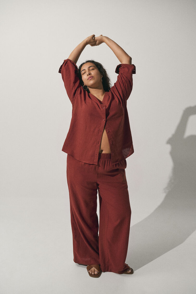 Matchande set i linne, , Model