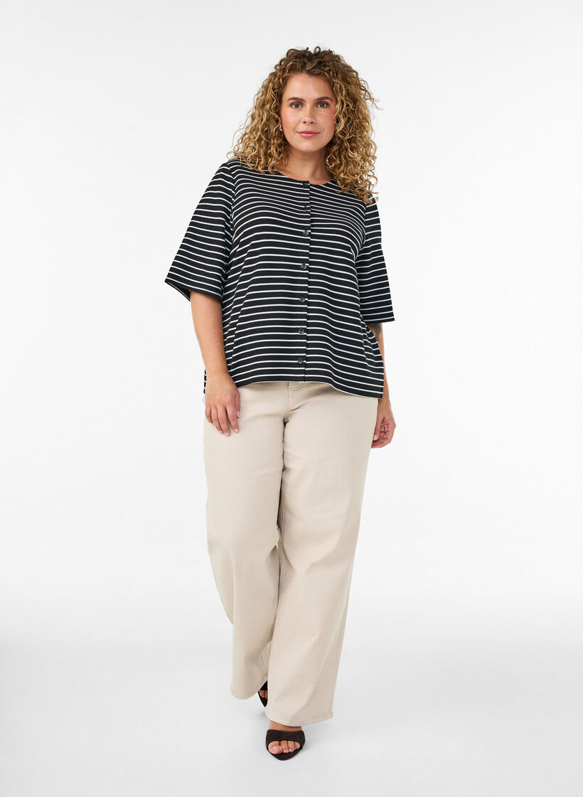 Blus med ribbad struktur och kn&auml;ppning, Svart, Model image number 1