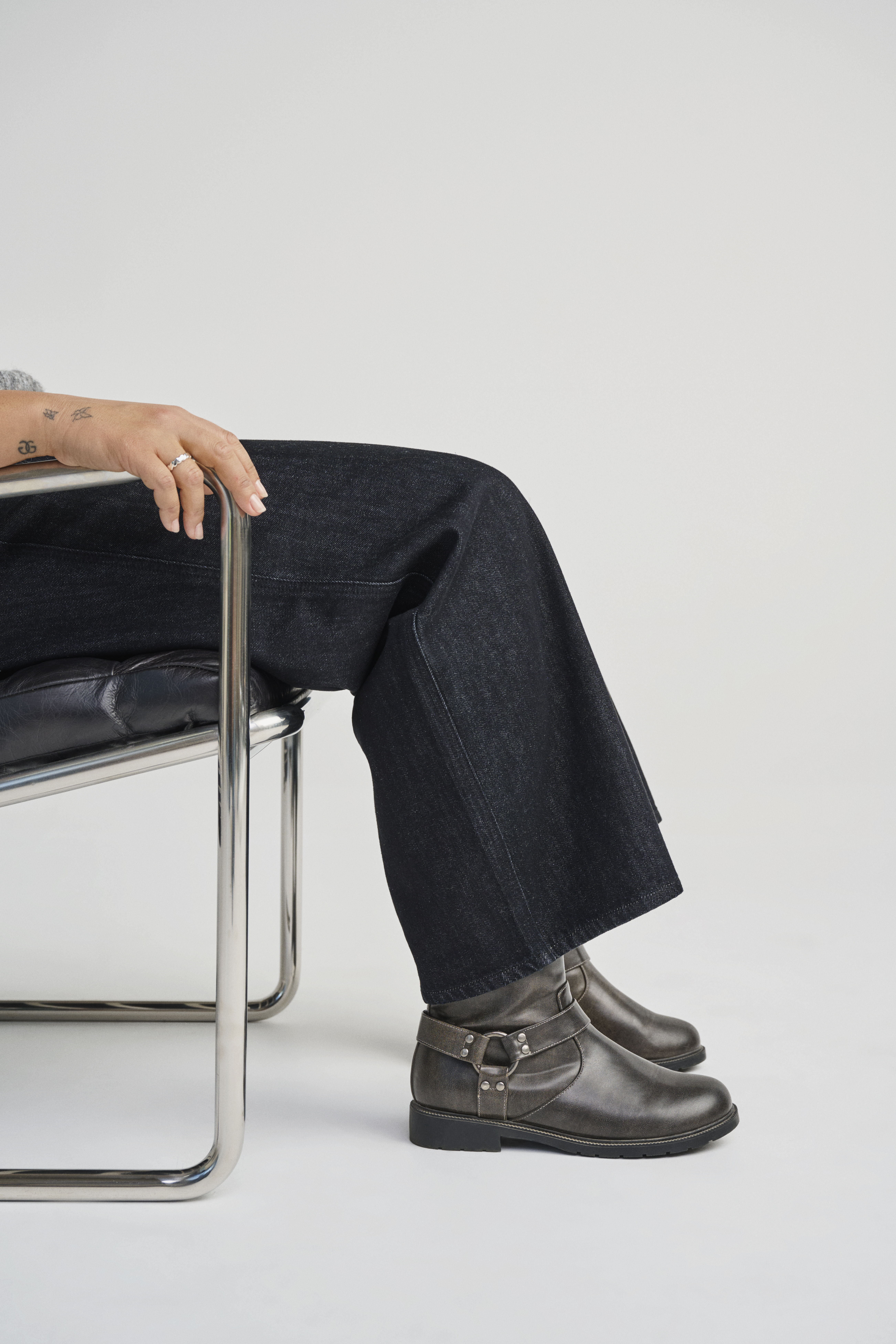 Kort bikerboot, , Model