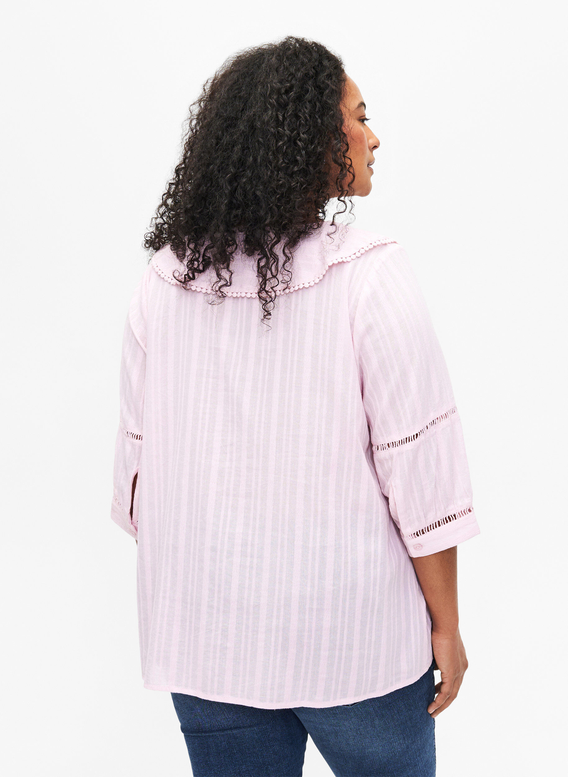 Zizzi Blus med 3/4 &auml;rmar och spets, Almond Blossom, Model image number 1