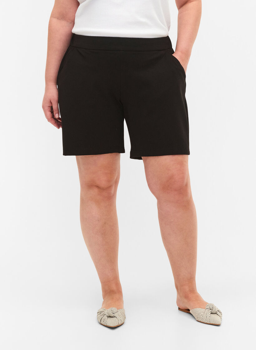 Maddison short med normal passform, Black, Model image number 2