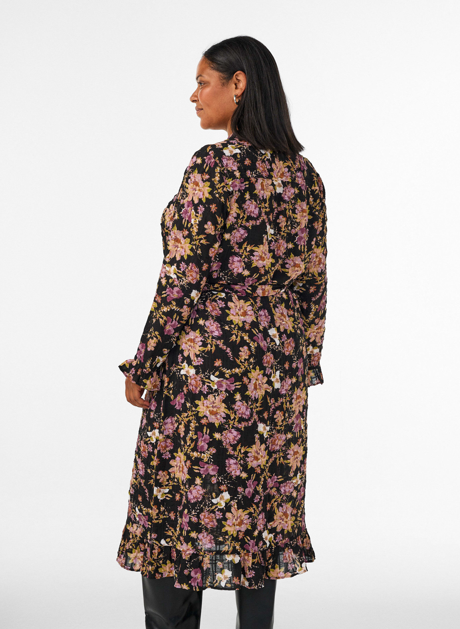 ZizziMidikl&auml;nning med blomm&ouml;nster och avtagbart knytsk&auml;rp, Svart, Model image number 2