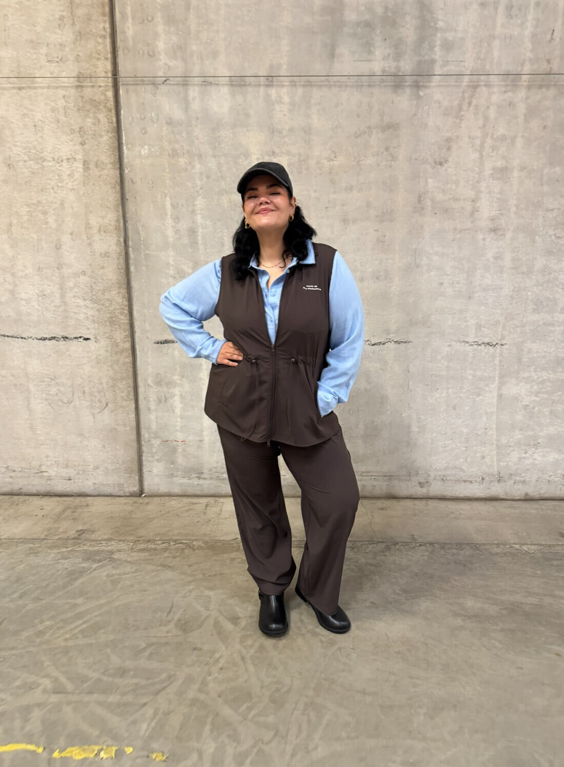 Bruna och bl&aring; nyanser, , Model