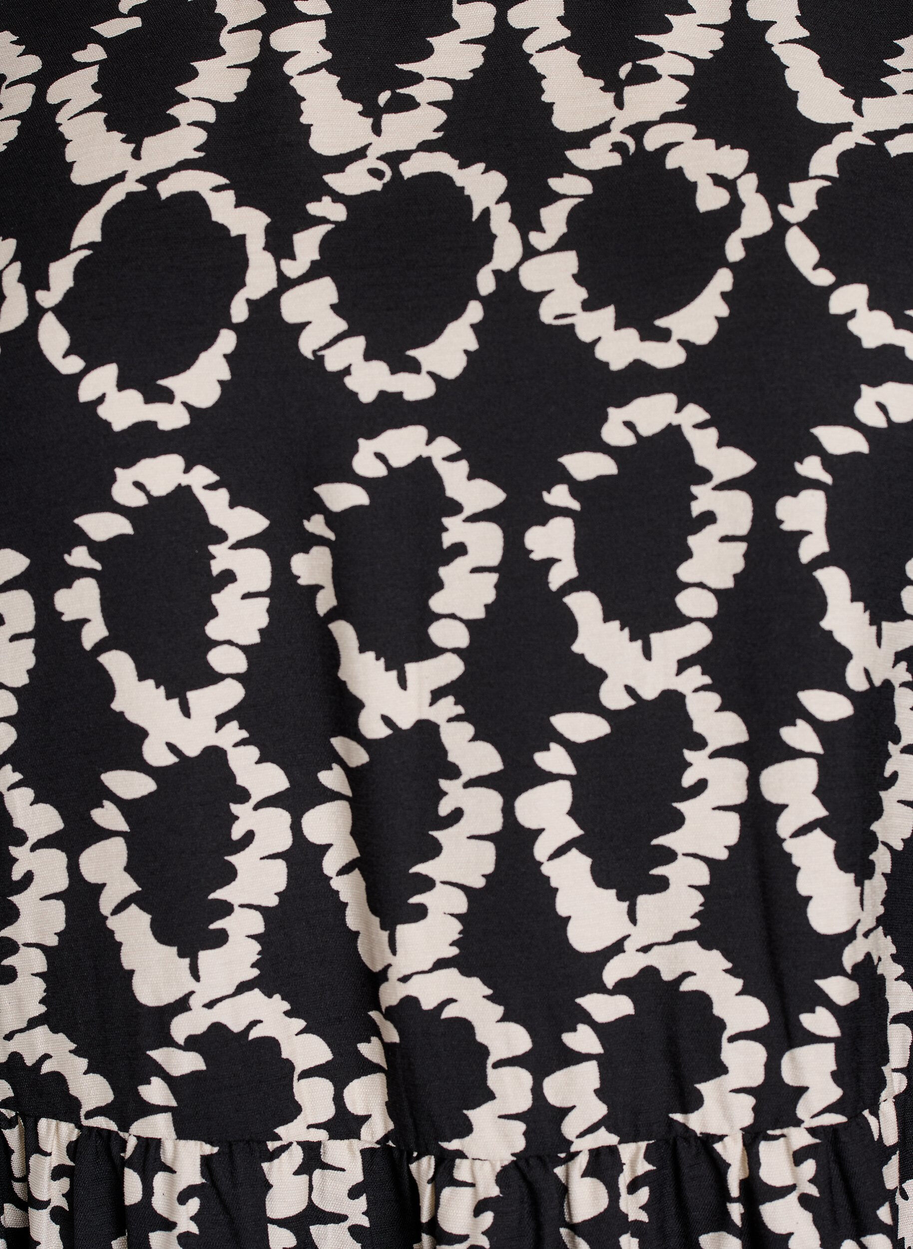 Zizzi L&aring;ng&auml;rmad kl&auml;nning med tryck och rosetter, Svart, Packshot image number 2