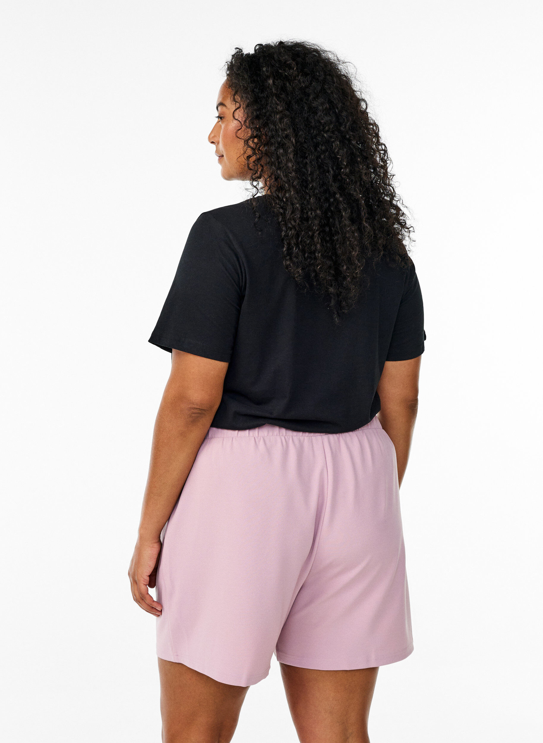 Zizzi L&ouml;st sittande shorts med fickor, Rosa, Model image number 2