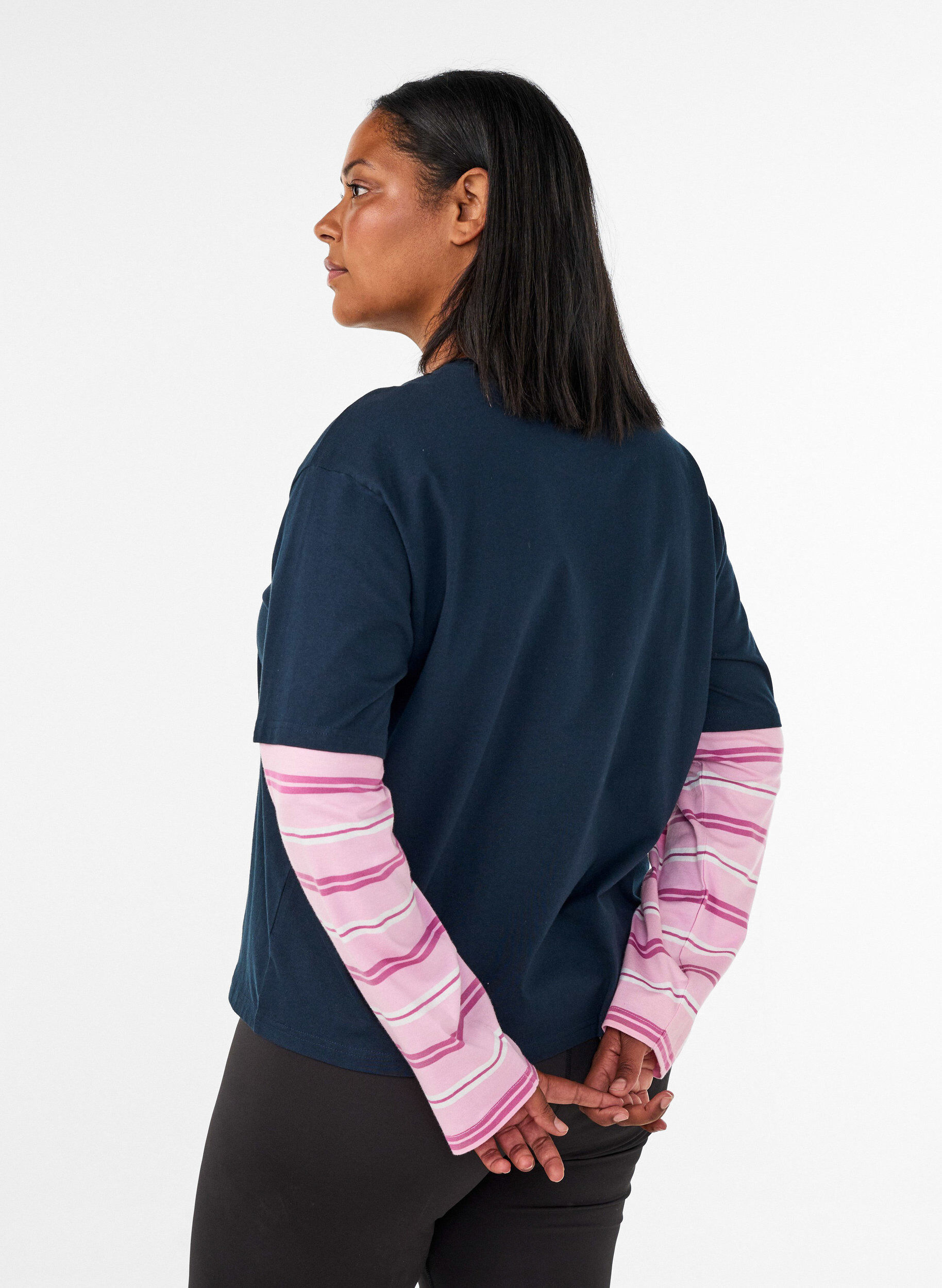 ZizziT-shirt med sportig lager-p&aring;-lager-look, Bl&aring;, Model image number 2