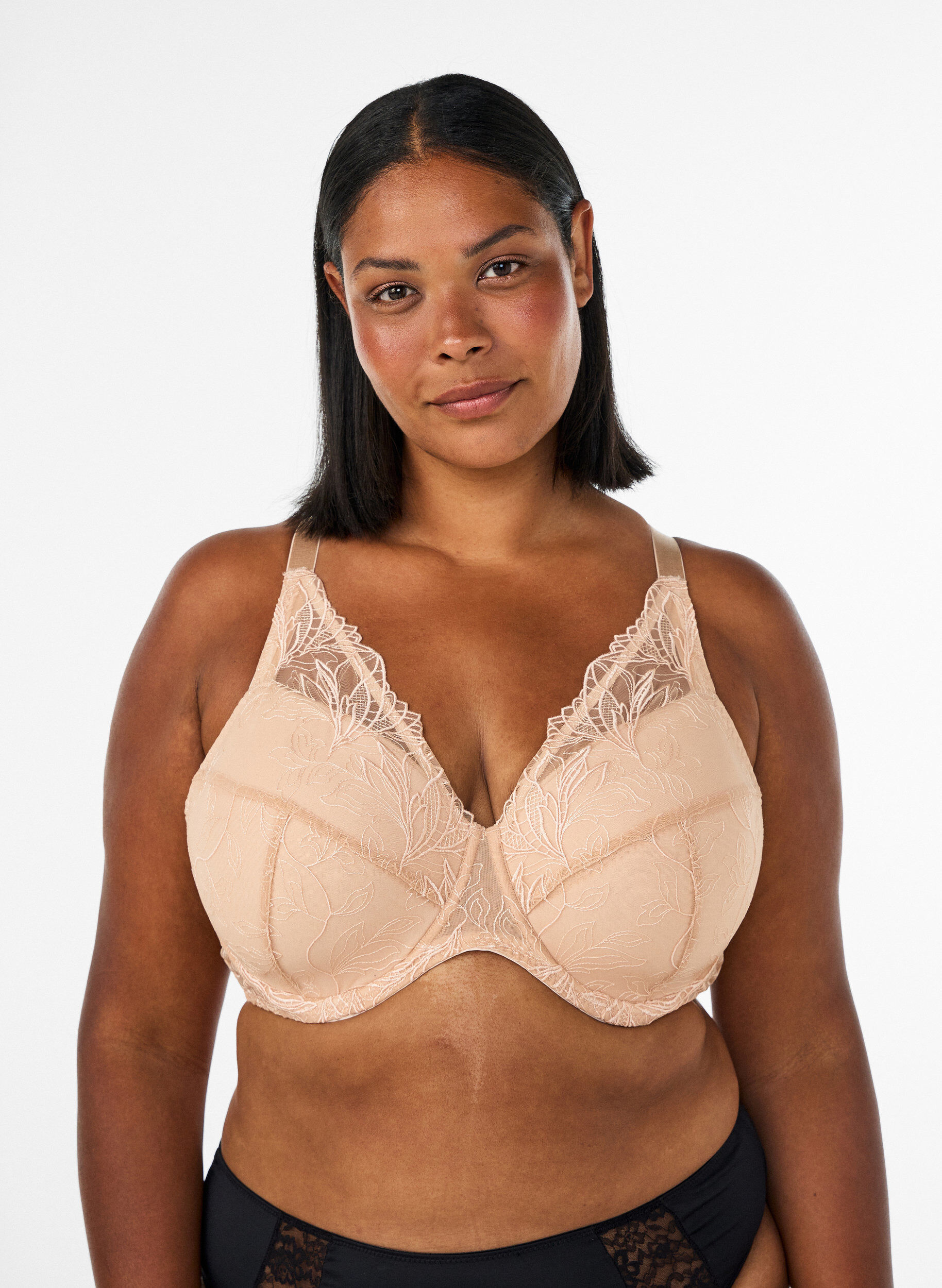 ZizziVadderad spets-BH med bygel, Beige, Model image number 0