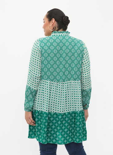 A-linjeformad klänning med mönster och skärning, Green AOP, Model image number 1