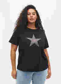 T-shirt med nitar i ekologisk bomull, Black Star , Model