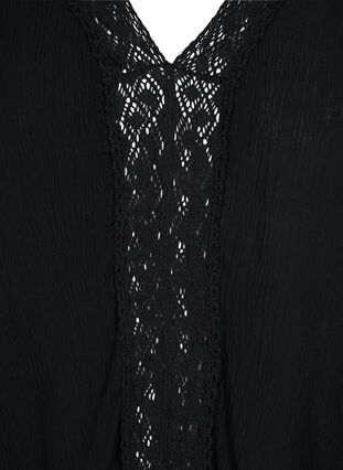 Strandklänning i viskos med spetsdetaljer, Black, Packshot image number 2
