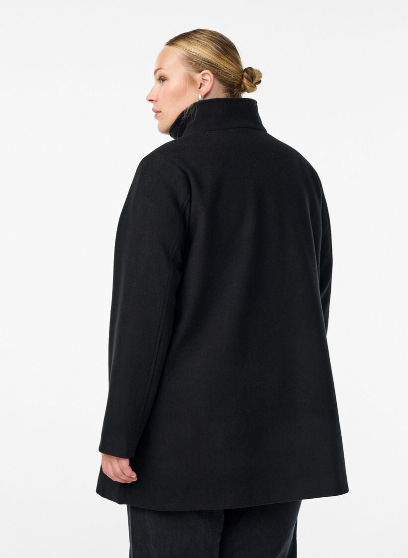 Kort kappa med a-linjeformad passform, Svart, Model image number 2