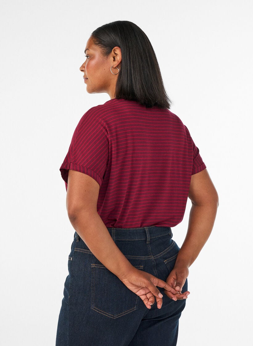 Randig t-shirt i viskos med rund halsringning, R&ouml;d, Model image number 2
