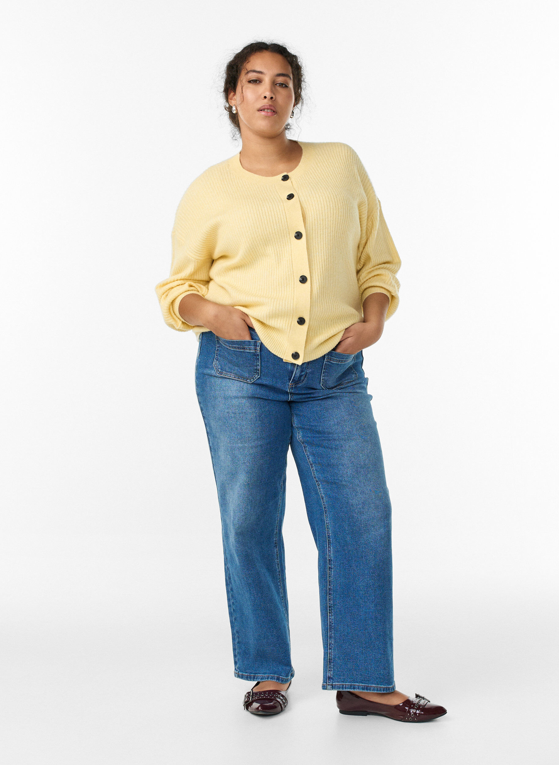 Zizzi Ribbstickad kofta med knappar, Gul, Model image number 1