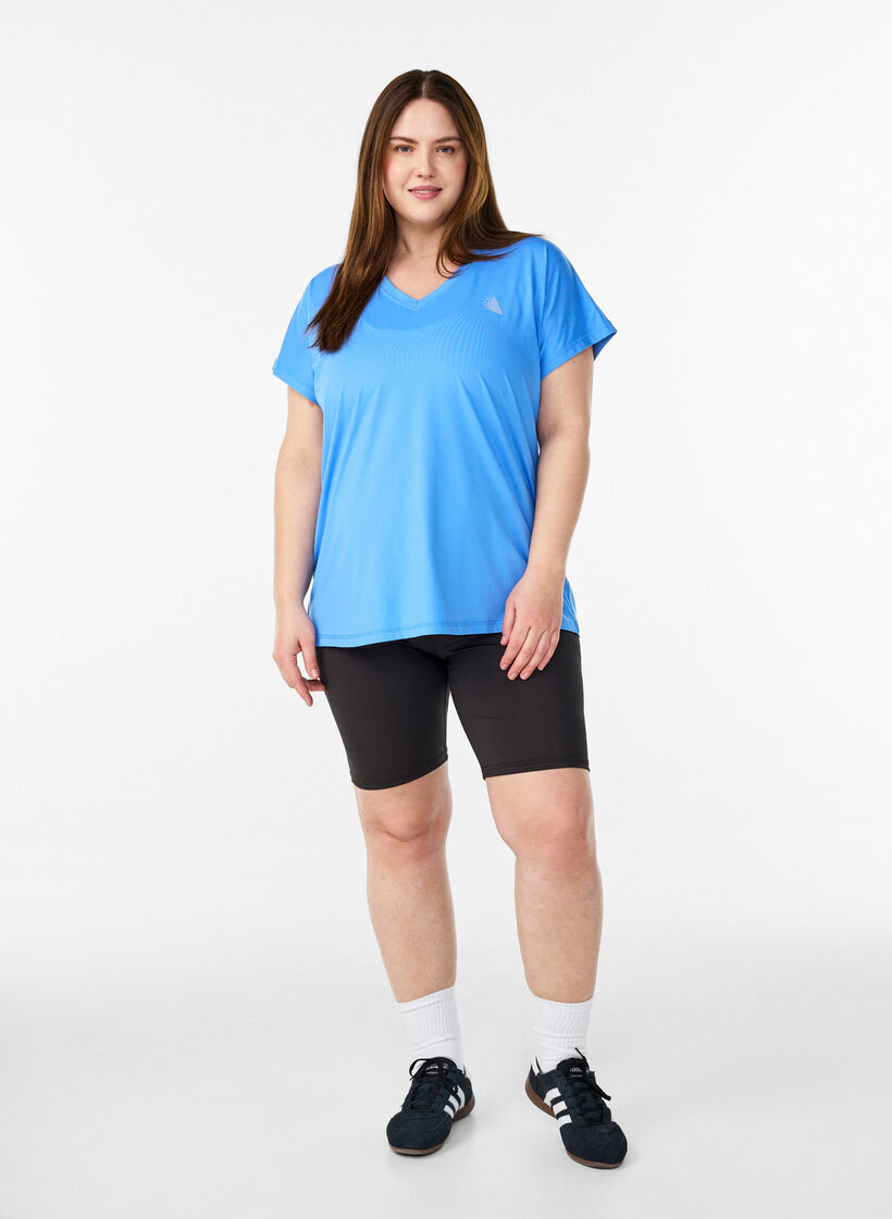 Tr&auml;nings t-shirt med v-ringning och l&ouml;s passform, Bl&aring;, Model image number 1