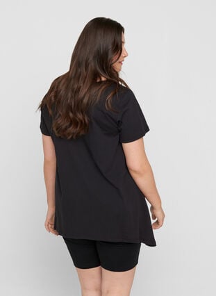 A-linjeformad och asymmetrisk t-shirt i bomull, Black STAR, Model image number 1