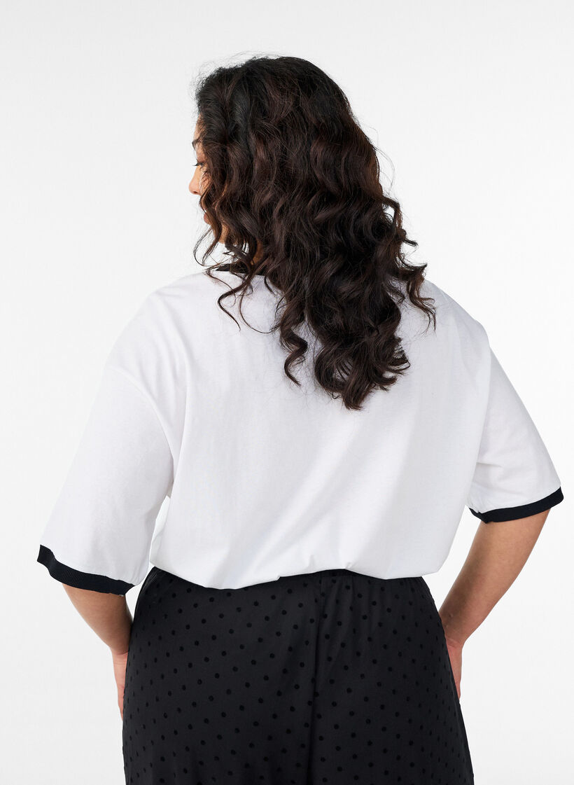 T-shirt i bomull med texttryck och boxig passform, Vit, Model image number 2