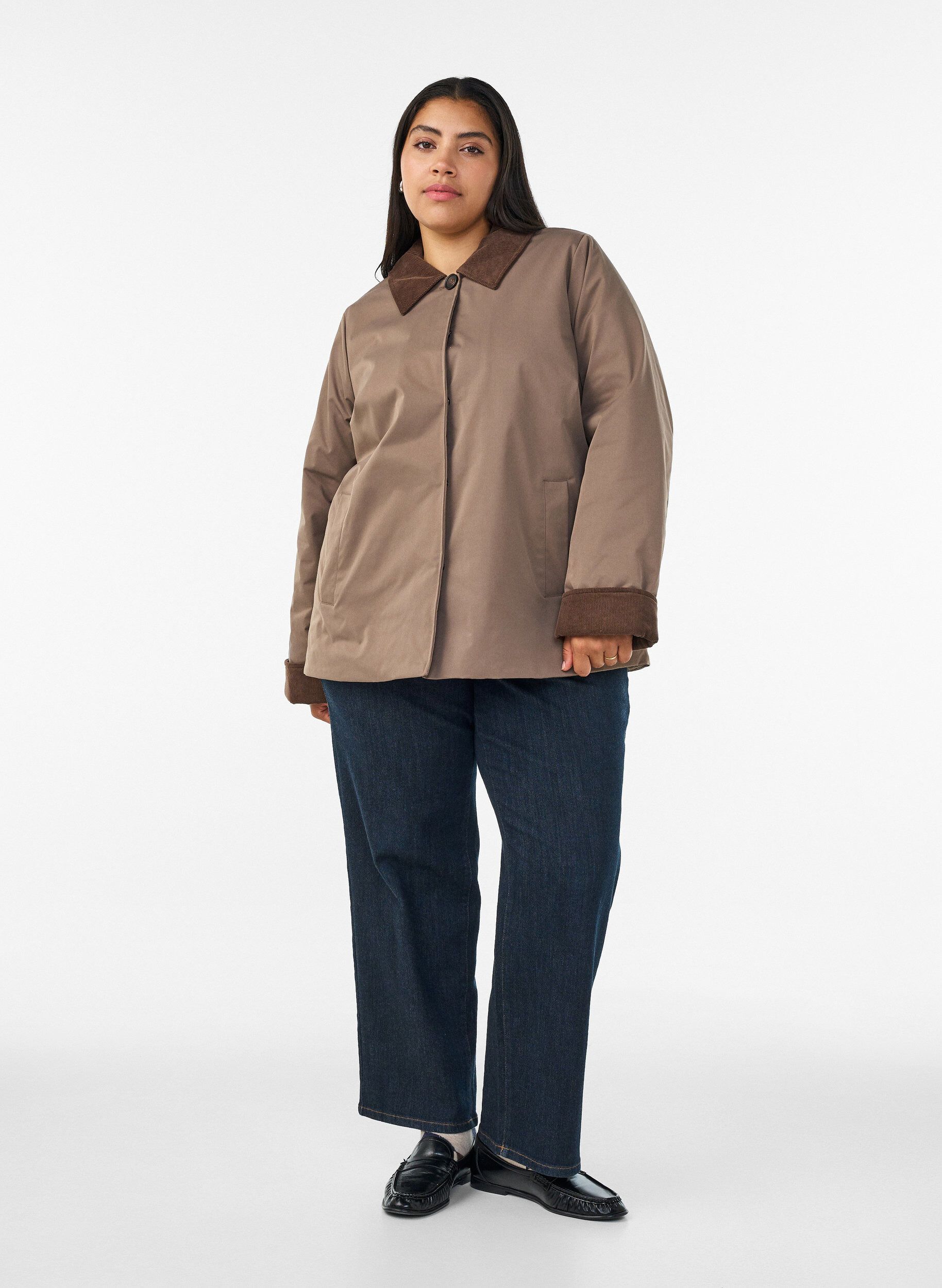 ZizziL&auml;tt vadderad jacka med manchesterkrage, Brun, Model image number 1