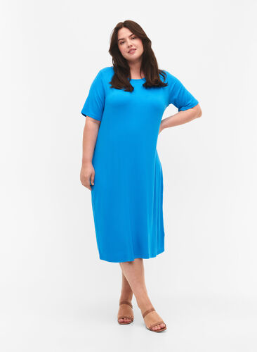 Midiklänning i ribbat viskostyg med korta ärmar, Ibiza Blue, Model image number 0