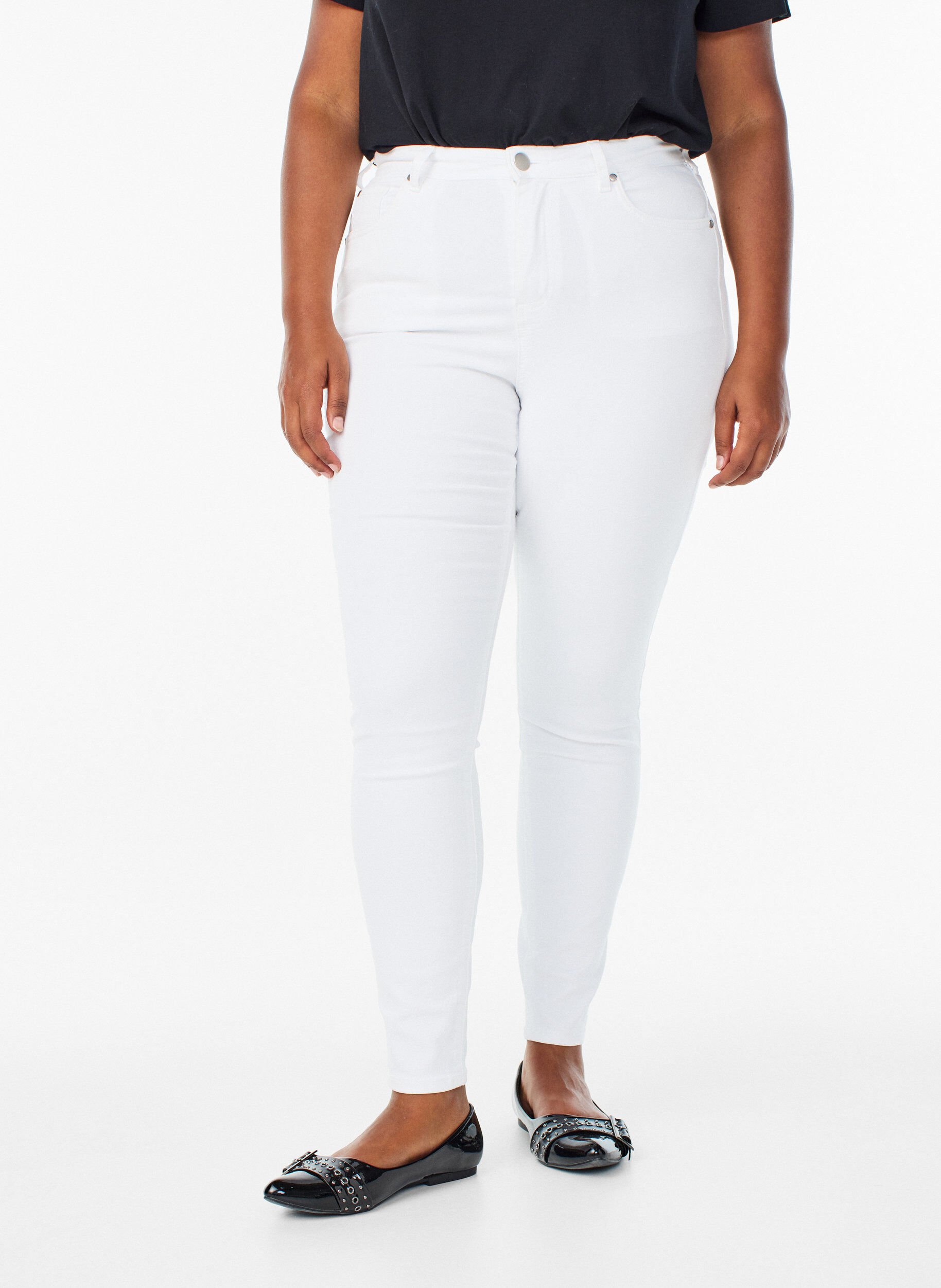 Zizzi Amy jeans med h&ouml;g midja och supersmal passform, Vit, Model image number 2