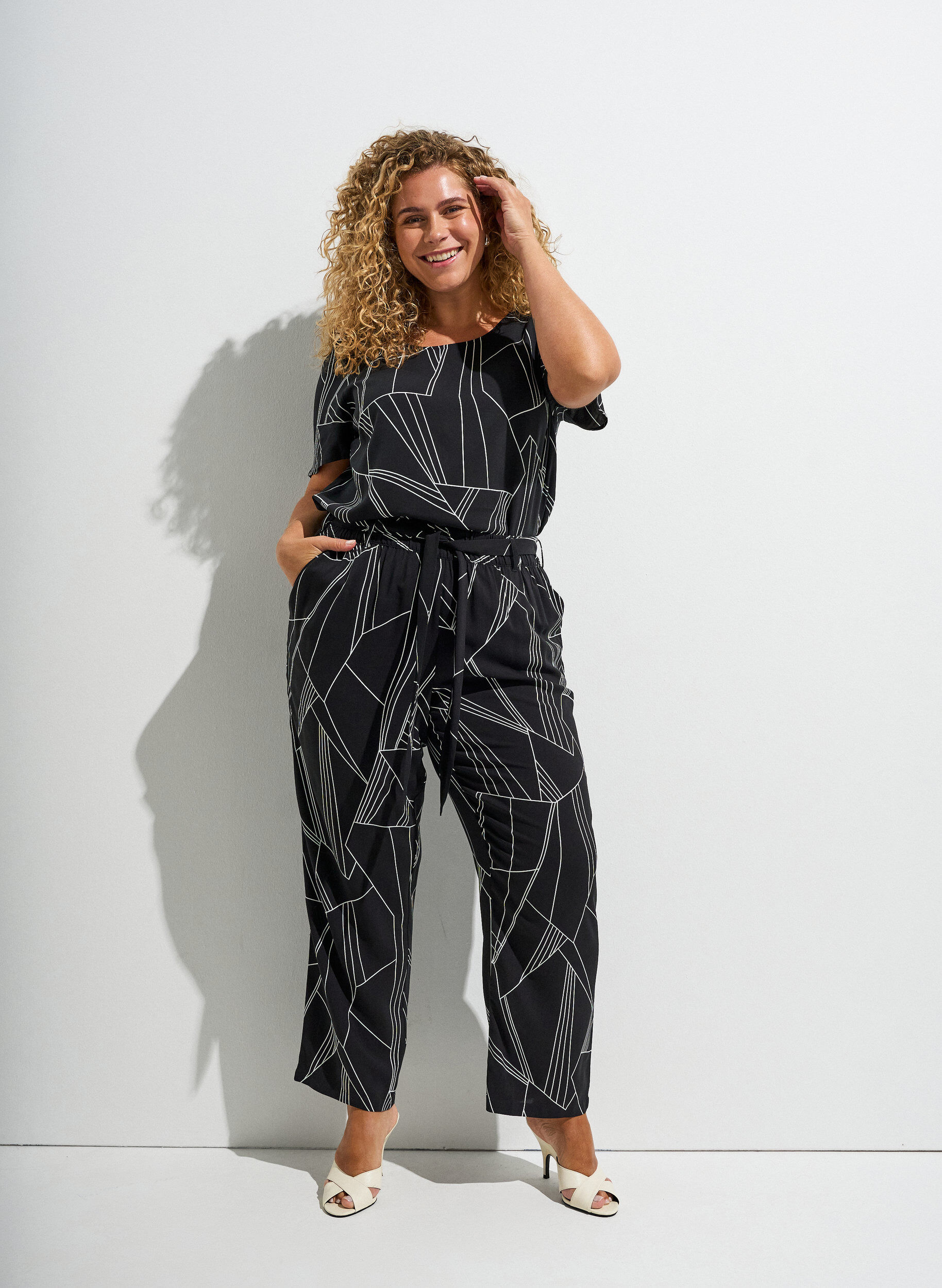 FLASH - Kort&auml;rmad viskosblus med tryck