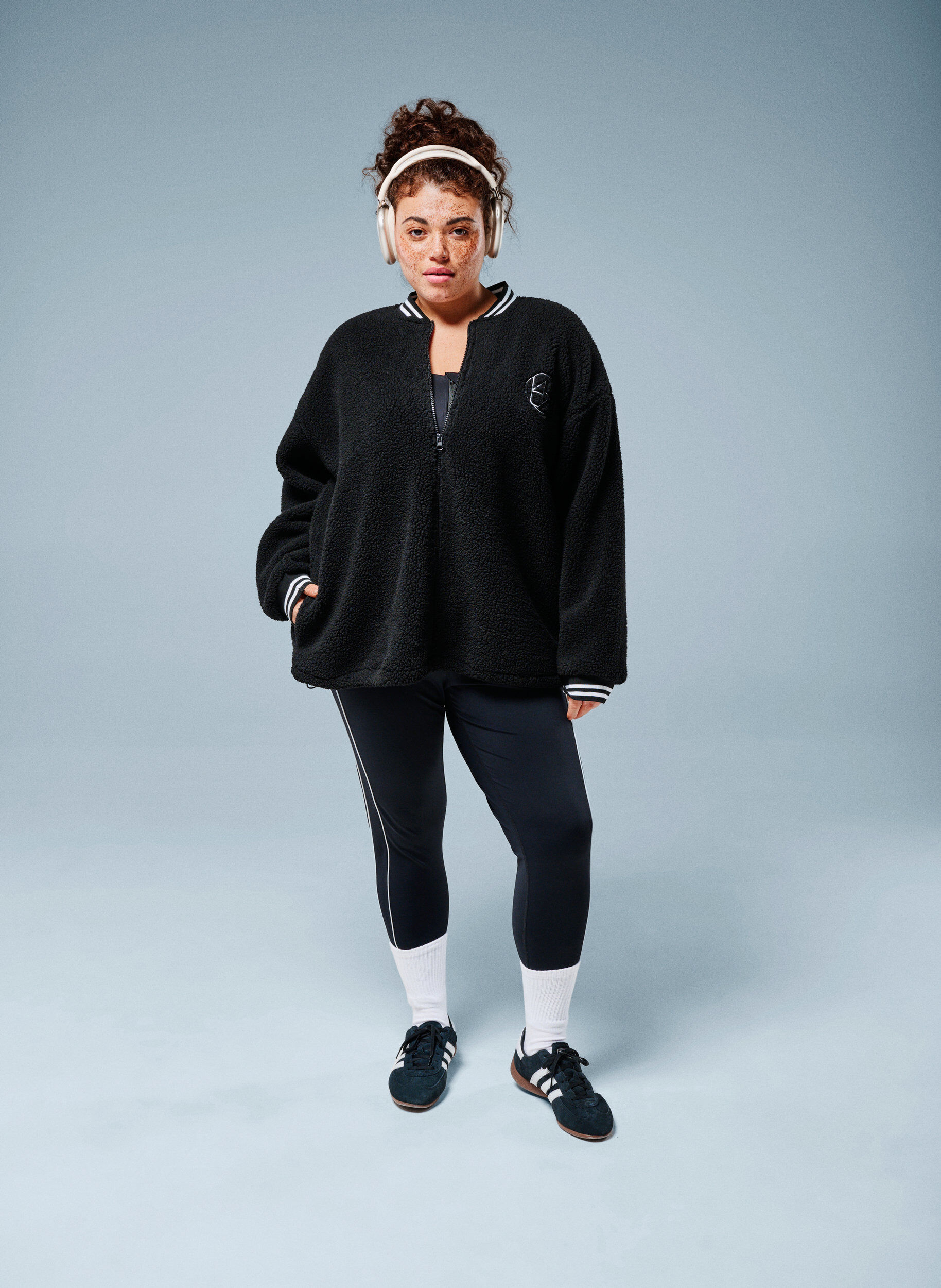 Zizzi Jacka i teddyfleece med randiga detaljer, Svart, Image image number 0