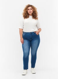 Slim fit Emily jeans med normalhög midja, Light blue, Model