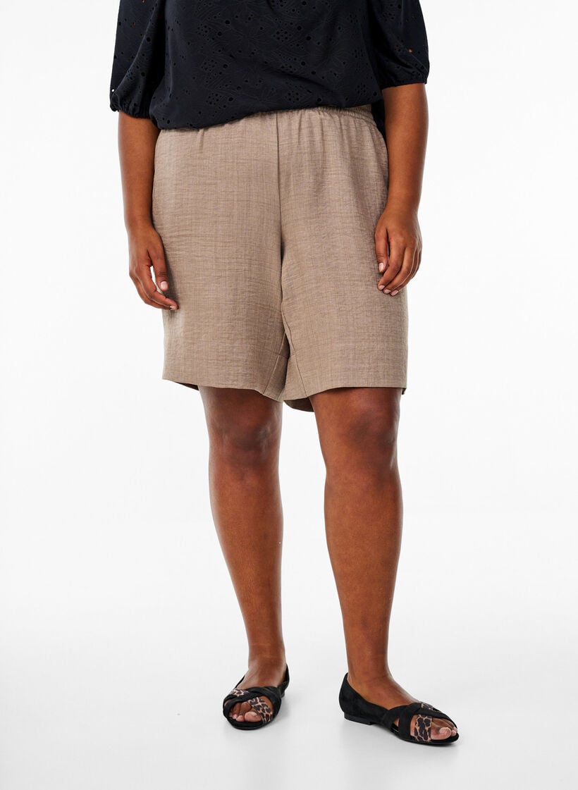 Shorts med fickor och h&ouml;g midja, Brun, Model image number 3