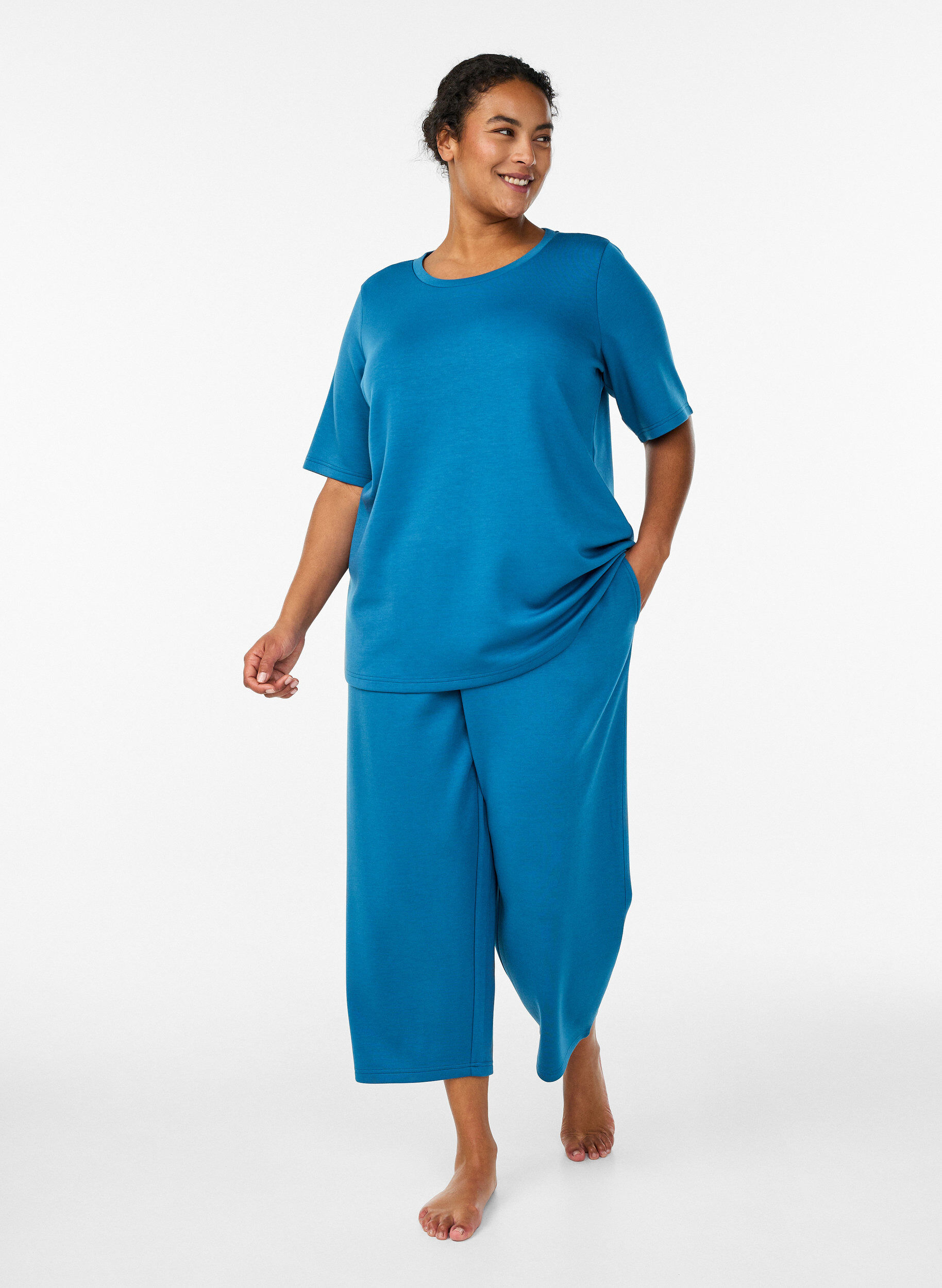 7/8-byxor i modalblandning med fickor, Bl&aring;, Model