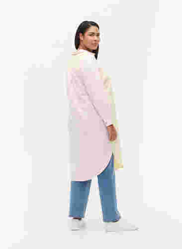 Lång bomullsskjorta med colour-block, Popcorn/Pink, Model image number 1